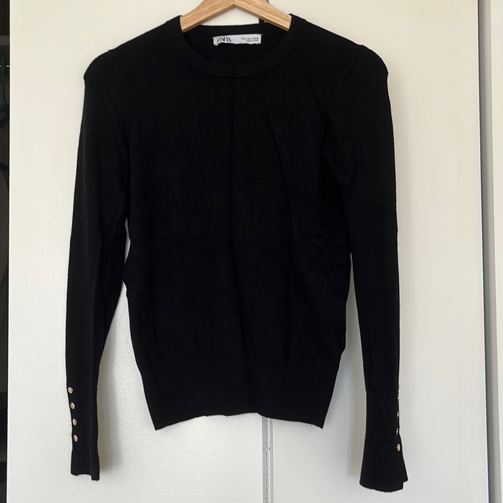 Black sweater Zara
